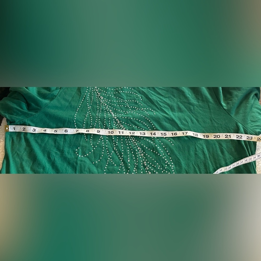 Bob Moche Wearable Art Women’s Long Sleeve Green Pullover Top size 1X Sequins - Picture 6 of 9